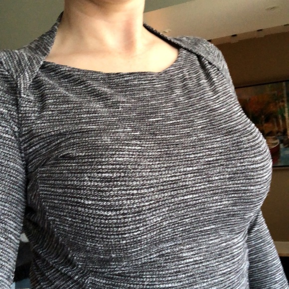 Lululemon - Sz 6 “Kanto Catch Me” long Sleeve - Picture 5 of 6